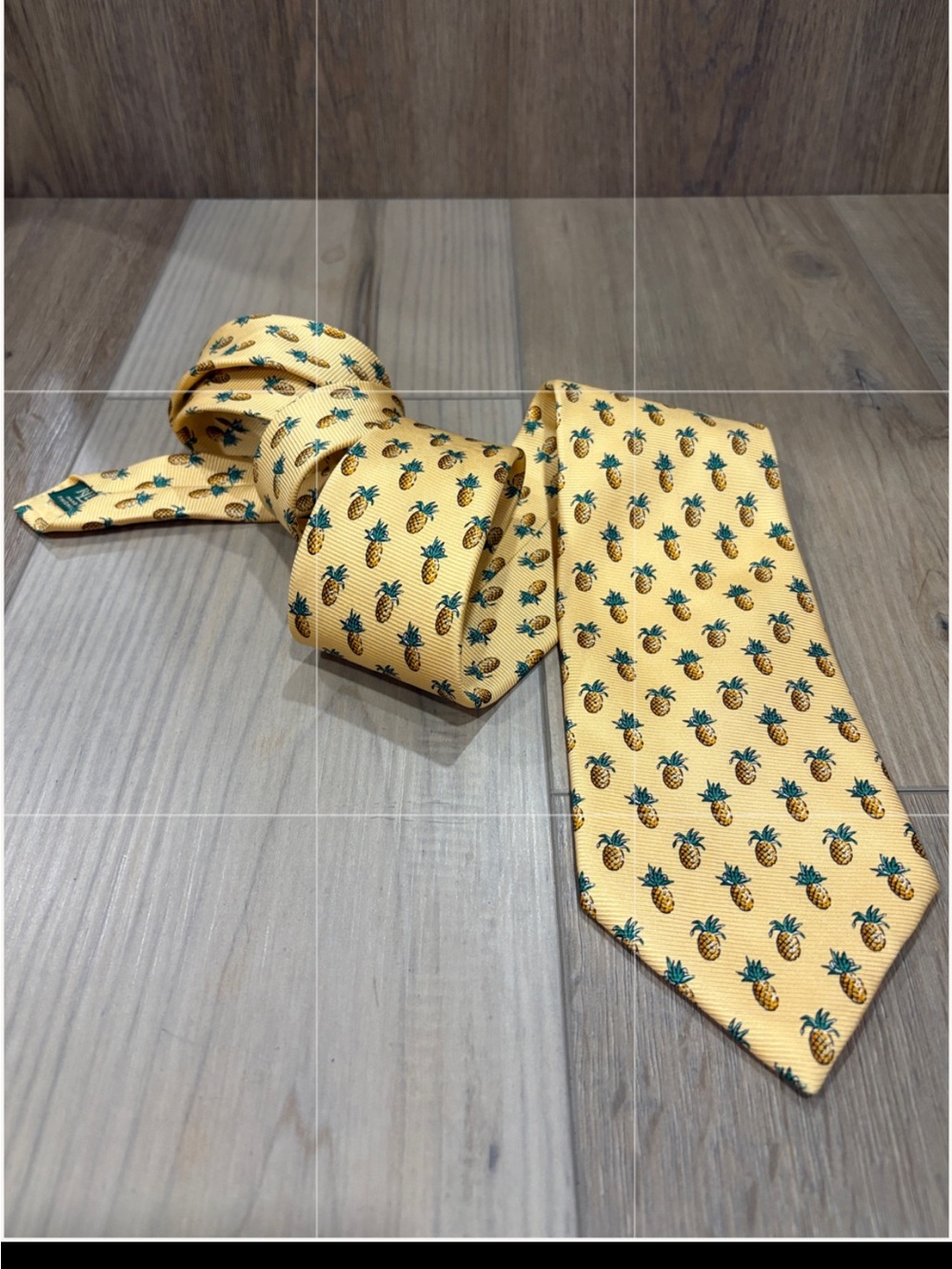 Lauren Ralph Lauren 100% Silk Men's Yellow Pineapple Print Tie USA Vintage